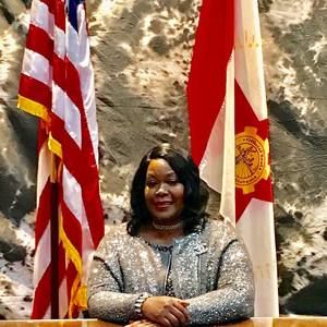 Meet your Posher, Sheila